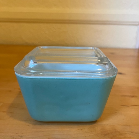Pyrex Other - Vintage Pyrex Small Refrigerator Jar in Turquoise w Lid
